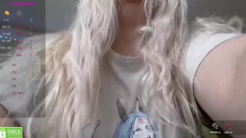 Snapshot of sunny_mood chatting on 12/16/24, 09:24 sunny mood online show from 12/16/24, 09:24