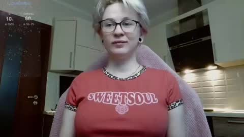 sunny mood online show from 07/17/26, 07:04