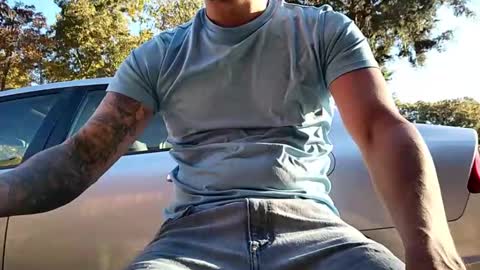 sunny valentine online show from 10/23/25, 01:21