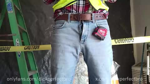 sunny valentine online show from 10/31/25, 01:34