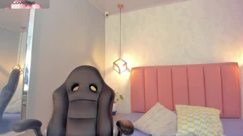  S U N N Y online show from 11/06/25, 12:28