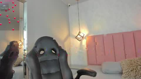  S U N N Y online show from 04/09/26, 01:49