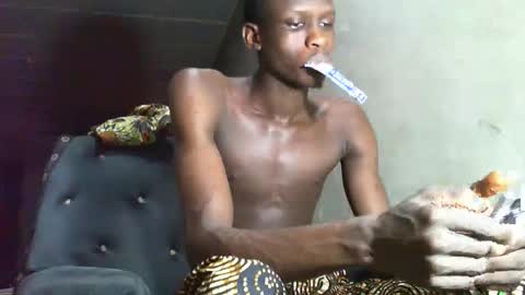 Sunnyblack2 online show from 10/13/25, 08:36