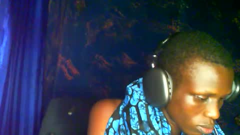 Sunnyblack2 online show from 05/04/26, 09:22