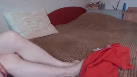 Snapshot of sunnyjoys chatting on 01/17/25, 10:55 Alina Streams Mon to Fri online show from 01/17/25, 10:55