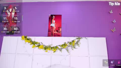 Snapshot of sunnypage chatting on 02/23/25, 07:17      online show from 02/23/25, 07:17