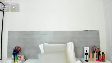 Snapshot of sunnywhitee chatting on 05/28/26, 07:33 sunnywhitee online show from 05/28/26, 07:33