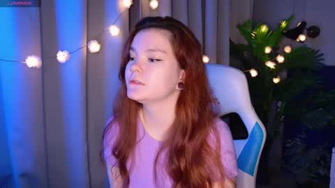 Snapshot of sunrise_enny chatting on 09/20/25, 07:59 sunrise_enny online show from 09/20/25, 07:59