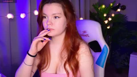 Snapshot of sunrise_enny chatting on 09/21/25, 06:31 sunrise_enny online show from 09/21/25, 06:31