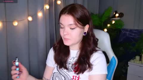 Snapshot of sunrise_enny chatting on 11/06/25, 07:15 sunrise_enny online show from 11/06/25, 07:15