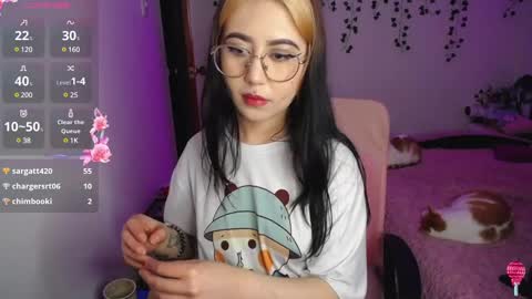 Snapshot of sunset_pienk chatting on 12/05/24, 05:37 Sunset online show from 12/05/24, 05:37