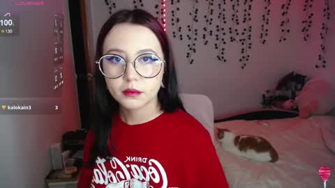 Snapshot of sunset_pienk chatting on 01/21/25, 04:43 Sunset online show from 01/21/25, 04:43