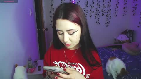 Snapshot of sunset_pienk chatting on 02/12/25, 01:09 Sunset online show from 02/12/25, 01:09