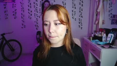 Snapshot of sunset_pienk chatting on 09/09/25, 03:39 Sunset online show from 09/09/25, 03:39