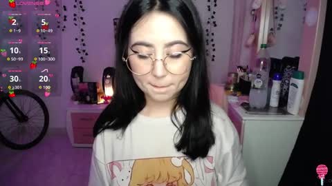 Snapshot of sunset_pienk chatting on 11/14/25, 05:17 Sunset online show from 11/14/25, 05:17