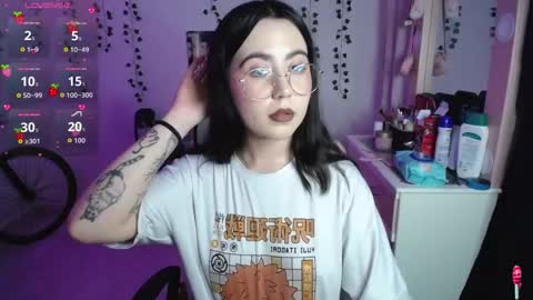 Snapshot of sunset_pienk chatting on 11/26/25, 04:57 Sunset online show from 11/26/25, 04:57