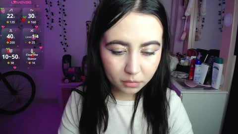 Snapshot of sunset_pienk chatting on 12/01/25, 05:12 Sunset online show from 12/01/25, 05:12