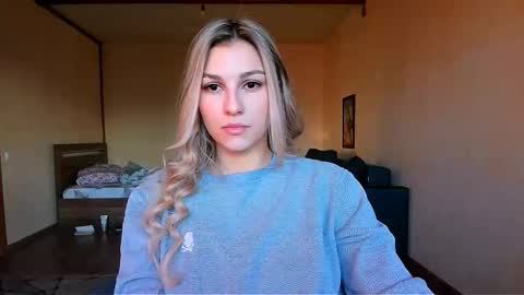 Snapshot of sunsetwithava chatting on 02/04/26, 05:13 sunsetwithava online show from 02/04/26, 05:13