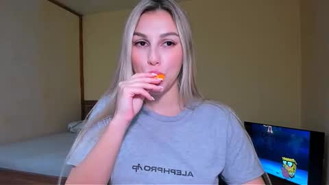 Snapshot of sunsetwithava chatting on 02/06/26, 03:15 sunsetwithava online show from 02/06/26, 03:15