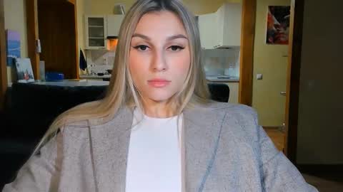 Snapshot of sunsetwithava chatting on 02/22/26, 07:01 sunsetwithava online show from 02/22/26, 07:01