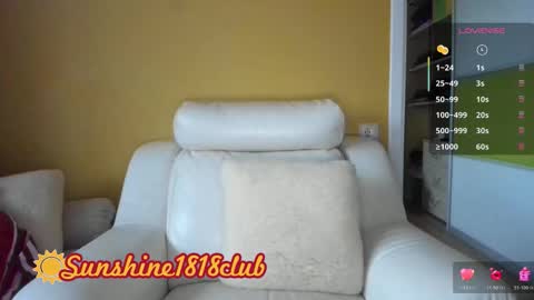 Snapshot of sunshine1818club chatting on 10/27/25, 06:17 Angela Sunshine1818club online show from 10/27/25, 06:17