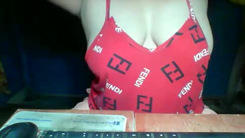 sunshine_789 online show from 05/11/26, 05:43