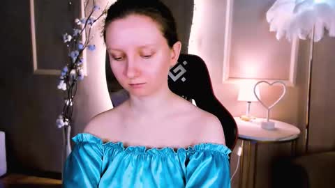 Snapshot of sunshine_blaze chatting on 02/24/26, 01:31 Alice online show from 02/24/26, 01:31