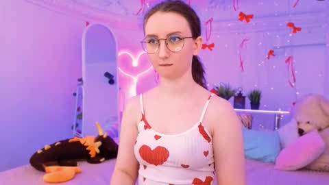 Snapshot of sunshine_blaze chatting on 02/26/26, 03:00 Alice online show from 02/26/26, 03:00