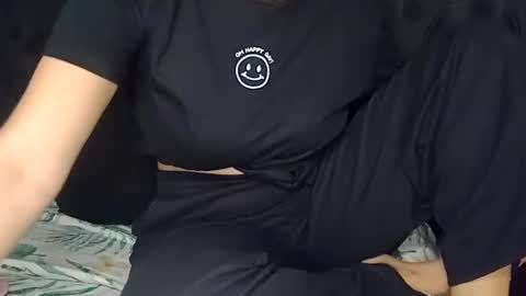 Annie online show from 12/17/24, 11:38