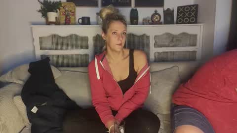 Snapshot of sunshine_diddy chatting on 12/03/25, 03:10 Ava online show from 12/03/25, 03:10