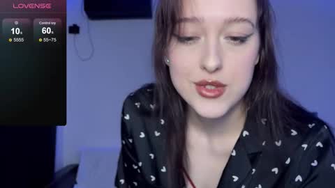 Snapshot of sunshine_j chatting on 12/20/25, 10:44 sunshine_j online show from 12/20/25, 10:44