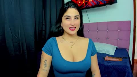 Andrea Rodriguez online show from 09/28/25, 07:30