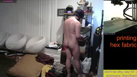 im not actually a man my pronouns are theythem online show from 12/27/24, 06:57