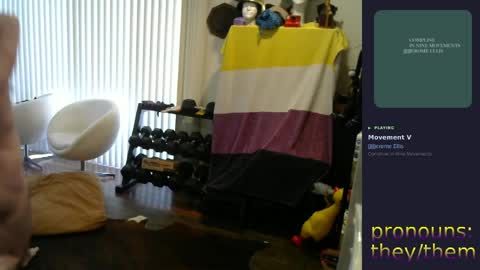 Snapshot of sunshinestreak chatting on 06/01/26, 06:09 im not actually a man my pronouns are theythem online show from 06/01/26, 06:09