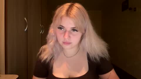 sunshinyflash online show from 11/19/25, 05:13