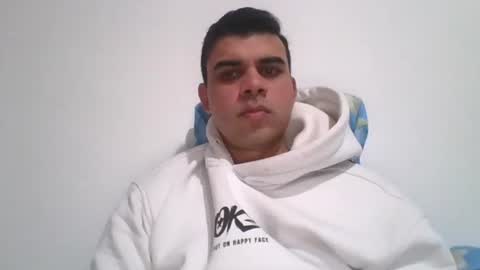 Snapshot of sunxmoonx chatting on 12/14/25, 06:56 sunxmoonx online show from 12/14/25, 06:56