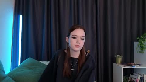 Snapshot of sunylily chatting on 03/13/26, 10:33 Lilith online show from 03/13/26, 10:33