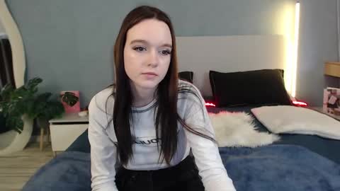 Lilith online show from 04/17/26, 07:33