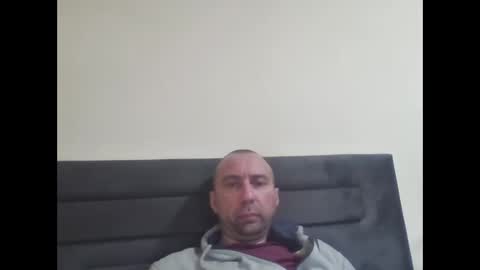 super42835015 online show from 04/30/26, 04:57
