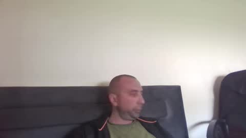 super42835015 online show from 05/15/26, 02:46
