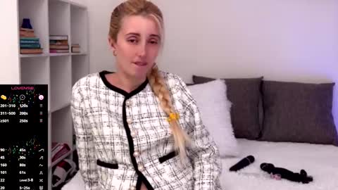 Snapshot of super_peach_stream chatting on 03/11/25, 07:03 ANNApvt open full info in bio online show from 03/11/25, 07:03