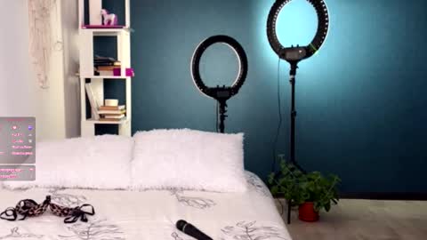 Snapshot of super_peach_stream chatting on 11/04/25, 04:39 ANNApvt open full info in bio online show from 11/04/25, 04:39