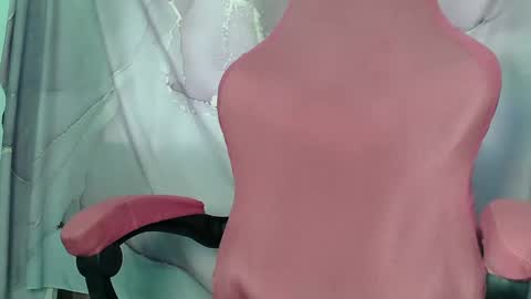 Snapshot of superb_ass25 chatting on 03/05/25, 05:07 KIMZY online show from 03/05/25, 05:07