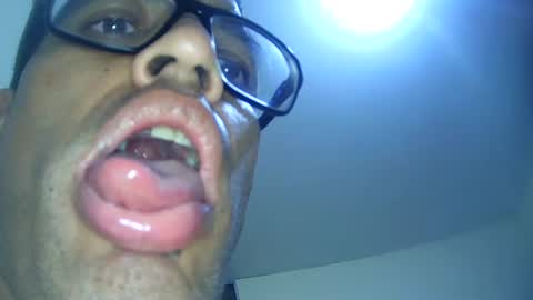 Snapshot of superboy977 chatting on 07/14/26, 03:55 superboy977 online show from 07/14/26, 03:55