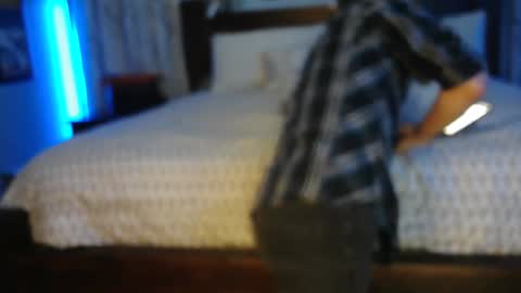 Snapshot of superbronnon chatting on 01/19/25, 02:57 Superbronnon online show from 01/19/25, 02:57