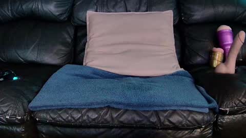 Thomas online show from 01/01/25, 07:21