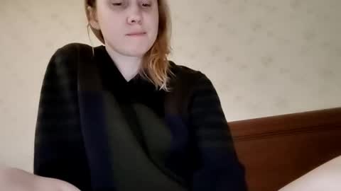 Snapshot of supereasyx chatting on 12/25/24, 09:45 Annie online show from 12/25/24, 09:45