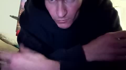 Snapshot of superhornedupgangsta831 chatting on 12/12/24, 05:15 SuperhorndupGangsta online show from 12/12/24, 05:15