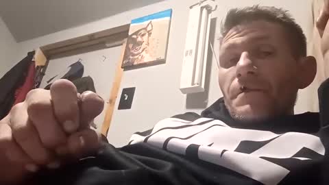 Snapshot of superhornedupgangsta831 chatting on 01/07/25, 03:33 SuperhorndupGangsta online show from 01/07/25, 03:33