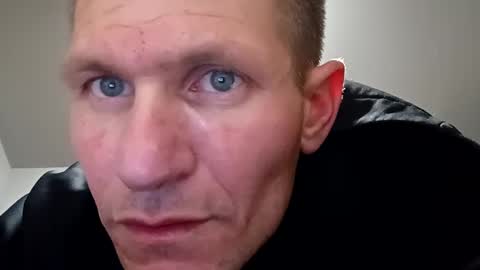 Snapshot of superhornedupgangsta831 chatting on 01/10/25, 03:58 SuperhorndupGangsta online show from 01/10/25, 03:58